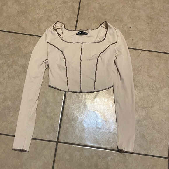 crop long sleeve cream shirt size x-small - Picture 1 of 1